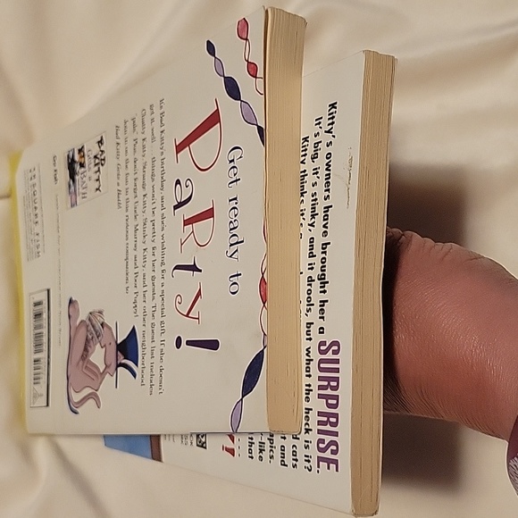 ● Bad Kitty Book Bundle - Picture 5 of 8